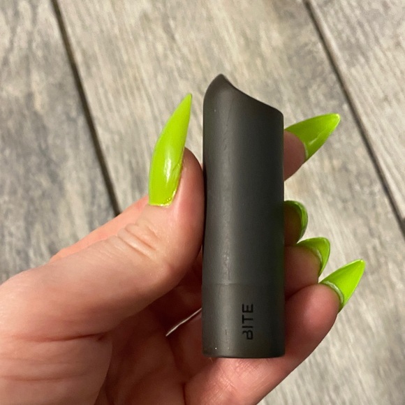 Bite Beauty Soft pink Lipstick - Picture 4 of 4